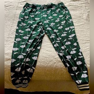 Torrid Sylvia Mollie Lotus print Joggers 2X